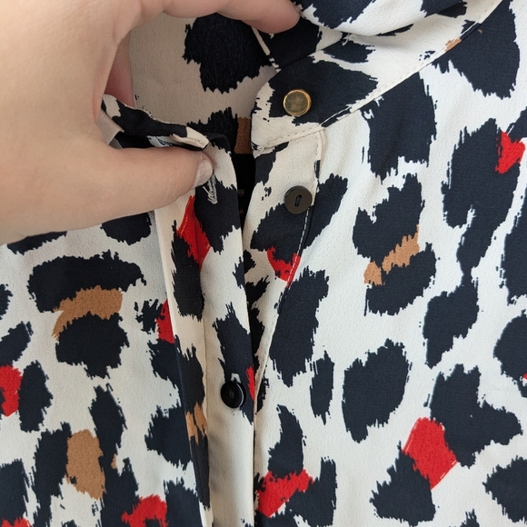 F&F Leopard Print Button-Down Blouse – Size US 8 / UK 12 / EU 40 - Picture 3 of 8